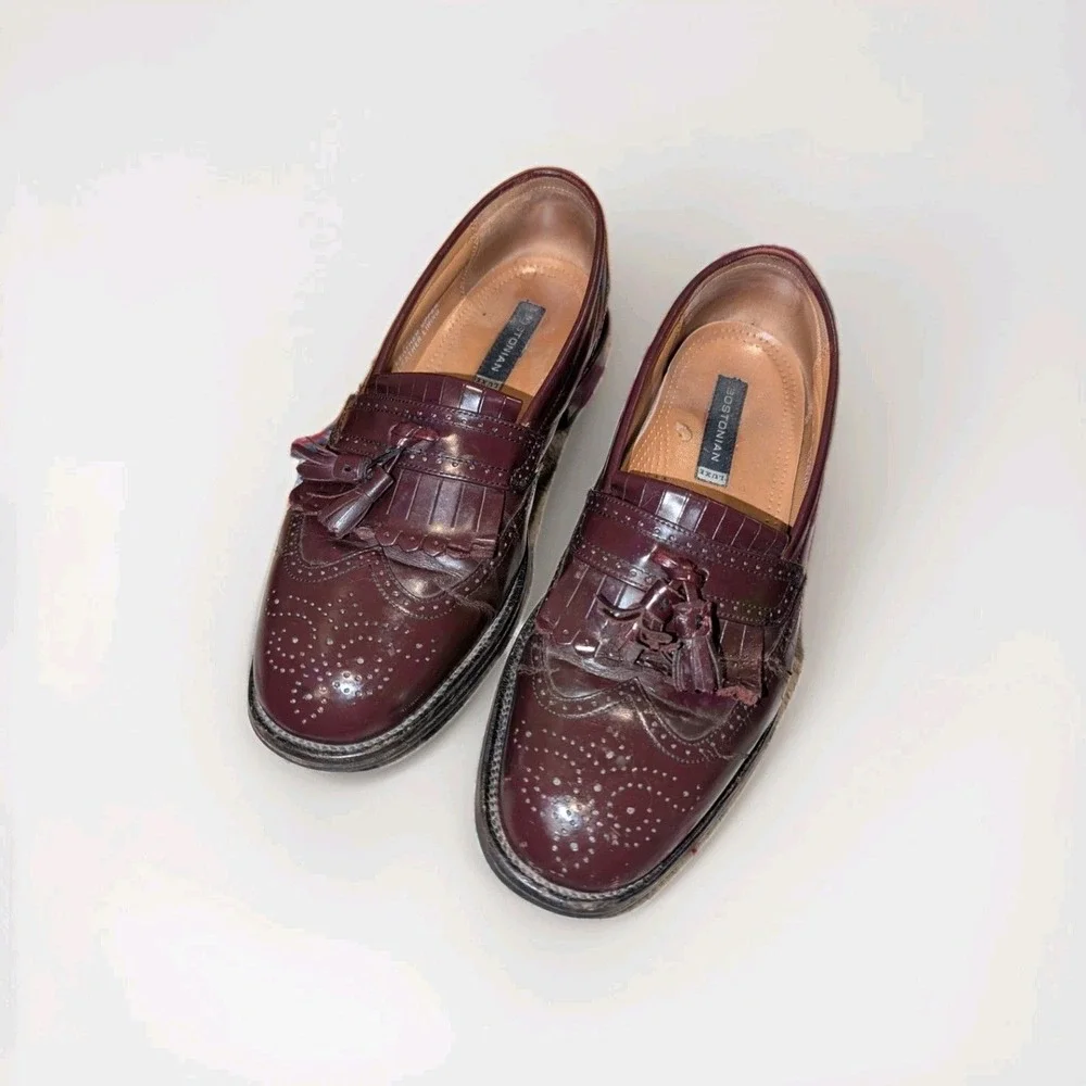 Old Money Bostonian Tassle Loafers Men's 8.5M Burgundy Leather‎ Brogue Preppy